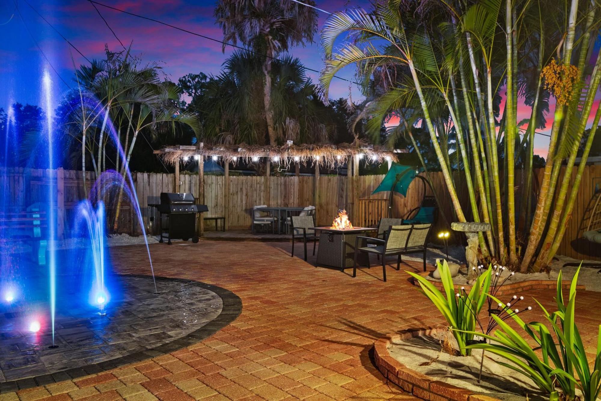 Coastal Villa W Amazing Courtyard - Splash Pad! Sarasota Eksteriør bilde