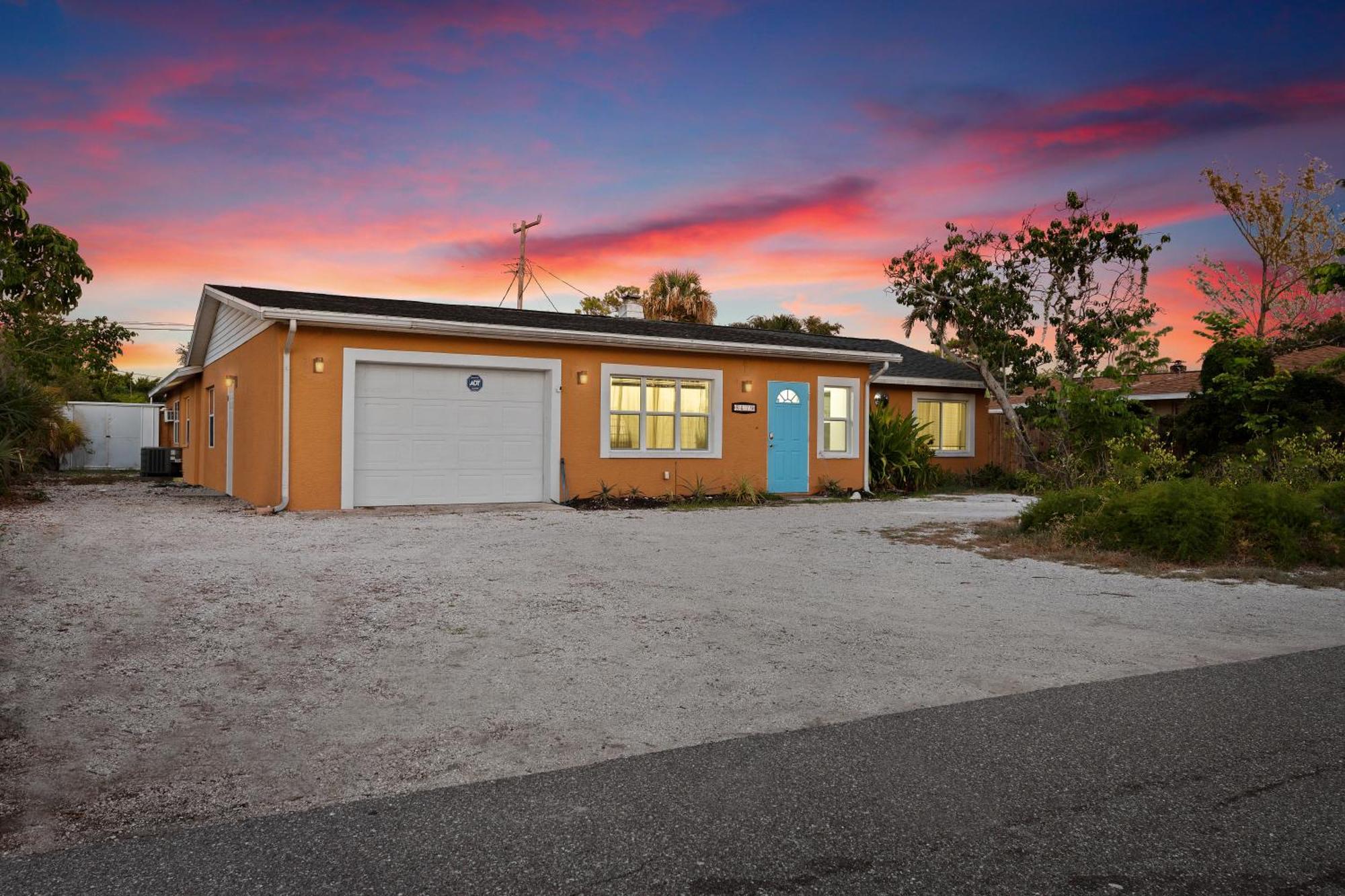 Coastal Villa W Amazing Courtyard - Splash Pad! Sarasota Eksteriør bilde