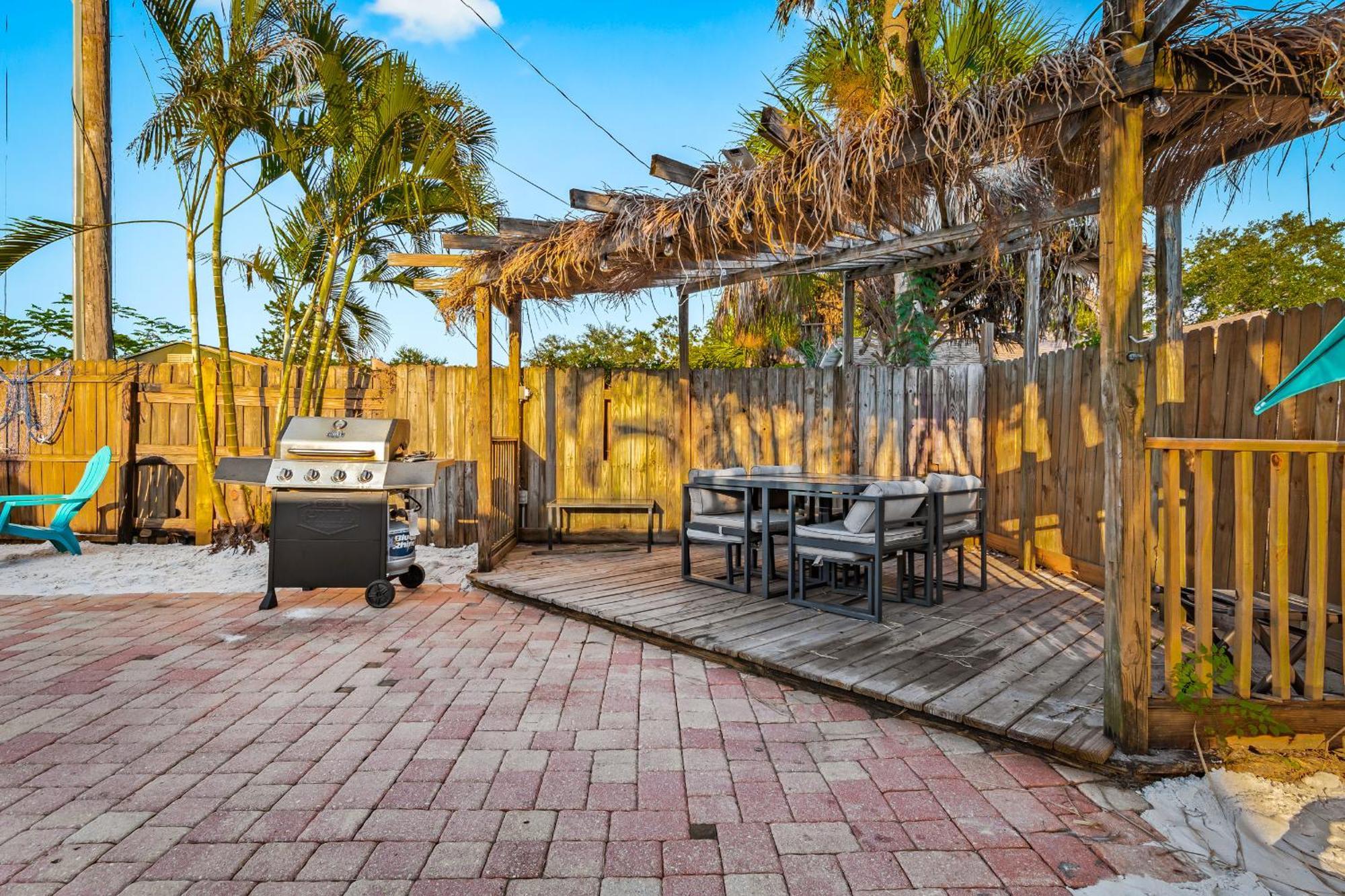 Coastal Villa W Amazing Courtyard - Splash Pad! Sarasota Eksteriør bilde